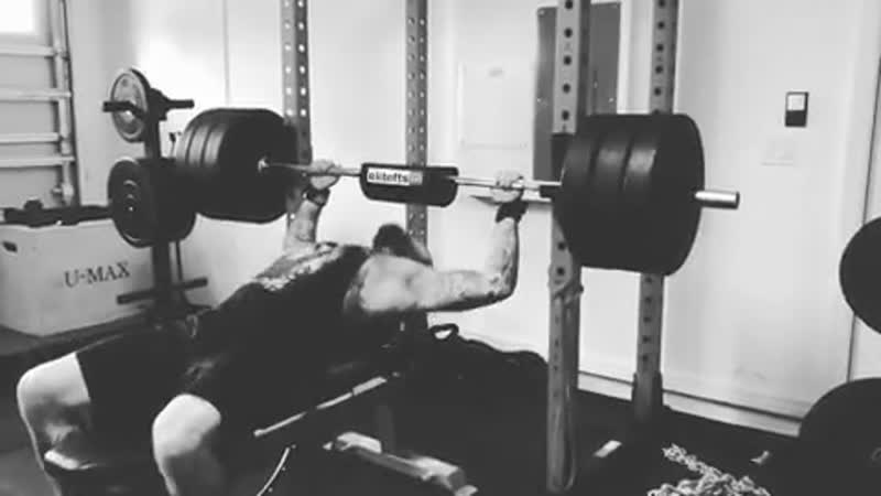 ABlxck | New PR at 295lbs.