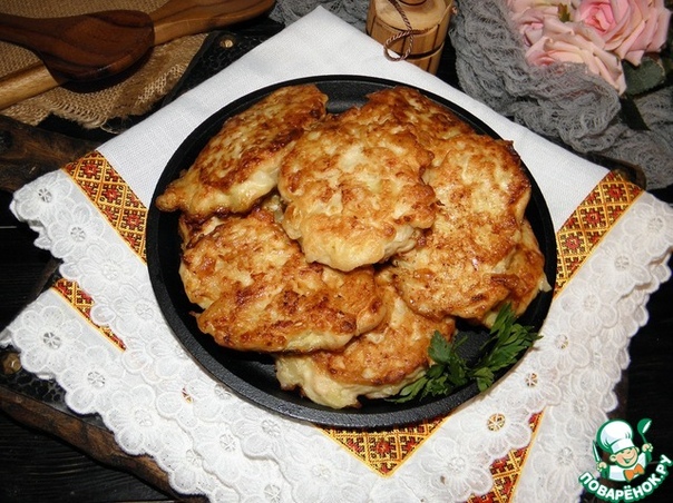 Картофельно-куриные оладьи с сыром