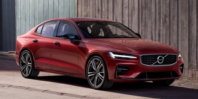 Новый Volvo S60: 415-сильный гибрид и полуавтоматическое управление. Новый Volvo S60: 415-сильный гибрид и полуавтоматическое управление.