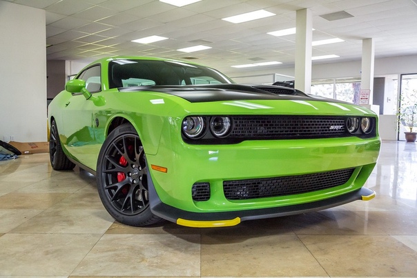 Dodge Challenger SRT Hellcat