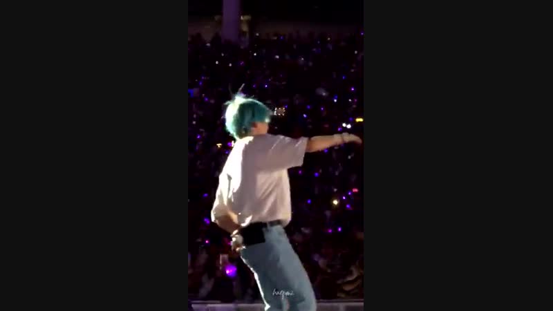 민들레 왕자님 태형이 인사하는 것 좀 보새요 -
