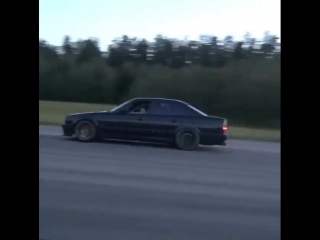 Bugatti Veyron vs BMW M5 1000л.с.+