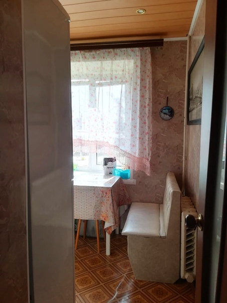 Продаётся двушка в МО Талдомский район <br>100 км от Москвы <br>1 собственник;1/5 этаж; солнечная сторона, квартира тёплая и сухая; 39 кВ.м.;санузел раздельный;заменены трубы в туалете, ванной и на кухне; пластиковые окна, железная дверь;частично остаётся мебель + кирпичный сарай за домом. <br>Доп. Вопросы можно в лс<br>Цена 1600000 - фото Фото: Продаётся двушка в МО Талдомский район <br>100 км от Москвы <br>1 собственник;1/5 этаж; солнечная сторона, квартира тёплая и сухая; 39 кВ.м.;санузел раздельный;заменены трубы в туалете, ванной и на кухне; пластиковые окна, железная дверь;частично остаётся мебель + кирпичный сарай за домом. <br>Доп. Вопросы можно в лс<br>Цена 1600000