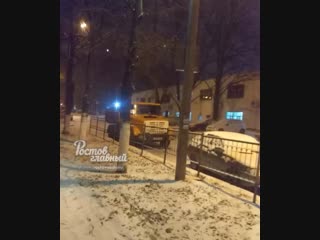 Работа ЖКХ на пер Автомобильном 12.11.2018 Ростов-на-Дону Главный
