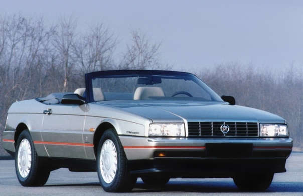 Cadillac Allante Cadillac Allante это роскошный двухместный родстер, выпускавшийся с 1987 года. Необычна была технология его изготовления: итальянская компания Pininfarina делала кузов, который
