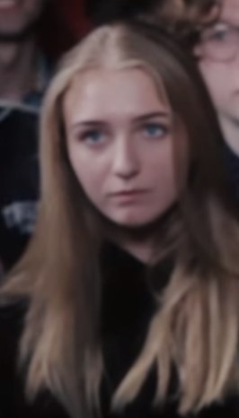 4CDZmi5uBgA.jpg