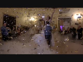ТЯЖЕЛЫЙ ДЫМ + КОНФЕТТИ ДОЖДЬ = ВОЛШЕБНЫЙ свадебный танец в особняке Демидова. 8 (921) 406-84-88