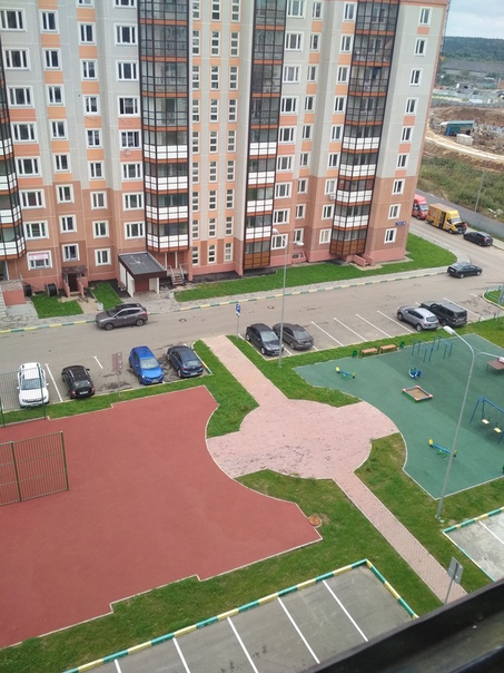 Краткосрочная аренда- от 5 до 30 дней. <br>Сдам уютную квартиру-студию 10 мин на маршрутке от м Аннино или Бр Дмитрия Донского. Новостройка ЖК Государев дом. Свежий ремонт, панорамное остекление в пол, теплый балкон. Санузел полностью в плитке с полноценной ванной. Идеально для 1-2 человек. <br>Свежее постельное белье, полотенца, есть все необходимое для душа, стирки и приготовления пищи. <br>В шаговой доступности: гипермаркет Лента, пекарни, пивная, дом быта, детские и спортивные площадки. <br>Цена 1000-2000 за день в зависимости от срока аренда и количества проживающих. Залог. <br>Для брони пишите в личку. - фото Фото: Краткосрочная аренда- от 5 до 30 дней. <br>Сдам уютную квартиру-студию 10 мин на маршрутке от м Аннино или Бр Дмитрия Донского. Новостройка ЖК Государев дом. Свежий ремонт, панорамное остекление в пол, теплый балкон. Санузел полностью в плитке с полноценной ванной. Идеально для 1-2 человек. <br>Свежее постельное белье, полотенца, есть все необходимое для душа, стирки и приготовления пищи. <br>В шаговой доступности: гипермаркет Лента, пекарни, пивная, дом быта, детские и спортивные площадки. <br>Цена 1000-2000 за день в зависимости от срока аренда и количества проживающих. Залог. <br>Для брони пишите в личку.
