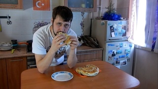 Бёрек. Турецкий пирог со шпинатом и сыром фета.