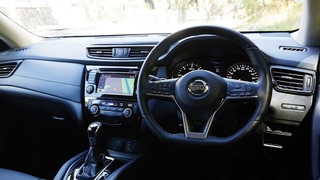 NEW 2018 NISSAN X-TRAIL - Interior and Exterior