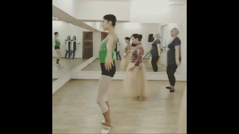VID_213240427_151241_490.mp4