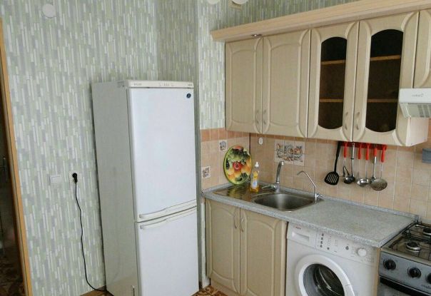 Россошанская, 1 к1, 2 комнатная<br>34000<br>89995854601<br>89080486923<br>Сдам уютную двухкомнатную квартиру в пяти минутах ходьбы от метро Академика Янгеля(серая ветка).У дома развита инфраструктура - садики,школы, магазины, аптеки, банки, ТЦ, остановки общественного транспорта.Ecть вce нeобxодимоe для кoмфоpтногo проживания .Спальные места :двуспальная кровать +двуспальный диван(большой) в одной и другой комнате диван. Есть так же пламенный телевизор, и обычный телевизор, хороший кухонный гарнитур, бытовая техника в отличном состоянии, сантехника вся поменяна. Звоните, договоримся о просмотре. <br>#арендаквартирвмоскве#снимуквартиру#сдамквартиру#снимуквартирумосква#сдамквартирумосква#арендаквартир#москвааренда#снятьквартирувмоскве#квартиравмоскве#недвижимостьвмоскве#следуй#следуйзамной#подпишись#девушка#девушки#лайки#лайкивзаимно#селфи#привет#инстаграм#супер#инстаграманит#ремонтквартир#инстамода#мода#универ#университет#москва - фото Фото: Россошанская, 1 к1, 2 комнатная<br>34000<br>89995854601<br>89080486923<br>Сдам уютную двухкомнатную квартиру в пяти минутах ходьбы от метро Академика Янгеля(серая ветка).У дома развита инфраструктура - садики,школы, магазины, аптеки, банки, ТЦ, остановки общественного транспорта.Ecть вce нeобxодимоe для кoмфоpтногo проживания .Спальные места :двуспальная кровать +двуспальный диван(большой) в одной и другой комнате диван. Есть так же пламенный телевизор, и обычный телевизор, хороший кухонный гарнитур, бытовая техника в отличном состоянии, сантехника вся поменяна. Звоните, договоримся о просмотре. <br>#арендаквартирвмоскве#снимуквартиру#сдамквартиру#снимуквартирумосква#сдамквартирумосква#арендаквартир#москвааренда#снятьквартирувмоскве#квартиравмоскве#недвижимостьвмоскве#следуй#следуйзамной#подпишись#девушка#девушки#лайки#лайкивзаимно#селфи#привет#инстаграм#супер#инстаграманит#ремонтквартир#инстамода#мода#универ#университет#москва