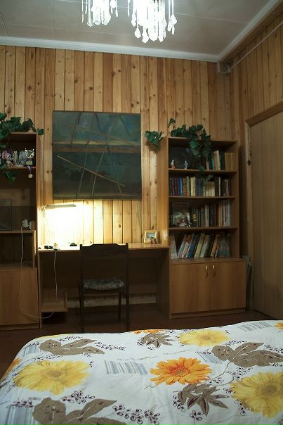 Сдаю комнату в частном доме дачного поселка Малаховка. <br>(Казанское направление, 20 минут от м.Выхино) <br><br> Дом расположен в 3 минутах ходьбы от платформы. <br> Чистый воздух <br> Рядом парк. <br> Стадион и озеро с пляжем. <br> Культурный поселок, с богатым историческим прошлым <br> Тихие, отзывчивые соседи. <br><br>Холодильник, стиральная машина, микроволновка, wi-fi. <br><br>Комнаты сдаются только бережливым и ответственным жильцам, с похожими взглядами на быт. <br>Спортсмены и обладатели творческих профессий приветствуются!!! <br><br>Стоимость для одного проживающего 13000 + коммуналка. Если больше одного человека 15000 + коммуналка. <br>(+депозит за последний месяц)<br><br>По всем вопросам в ЛС<br> Тремаскин - фото Фото: Сдаю комнату в частном доме дачного поселка Малаховка. <br>(Казанское направление, 20 минут от м.Выхино) <br><br> Дом расположен в 3 минутах ходьбы от платформы. <br> Чистый воздух <br> Рядом парк. <br> Стадион и озеро с пляжем. <br> Культурный поселок, с богатым историческим прошлым <br> Тихие, отзывчивые соседи. <br><br>Холодильник, стиральная машина, микроволновка, wi-fi. <br><br>Комнаты сдаются только бережливым и ответственным жильцам, с похожими взглядами на быт. <br>Спортсмены и обладатели творческих профессий приветствуются!!! <br><br>Стоимость для одного проживающего 13000 + коммуналка. Если больше одного человека 15000 + коммуналка. <br>(+депозит за последний месяц)<br><br>По всем вопросам в ЛС<br> Тремаскин