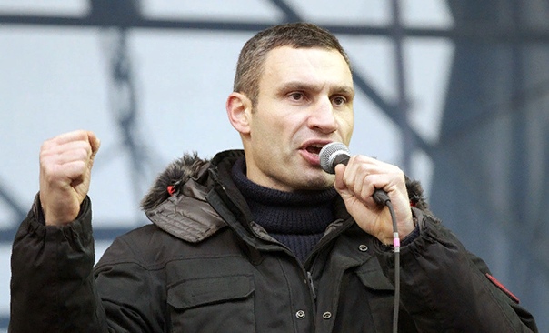 Виталий Кличко Виталий Кличко один из лучших боксеров в мировой истории. Выдающийся спортсмен стал знаменитым благодаря своим успешным выступлениям на ринге, а его результаты в профессиональном