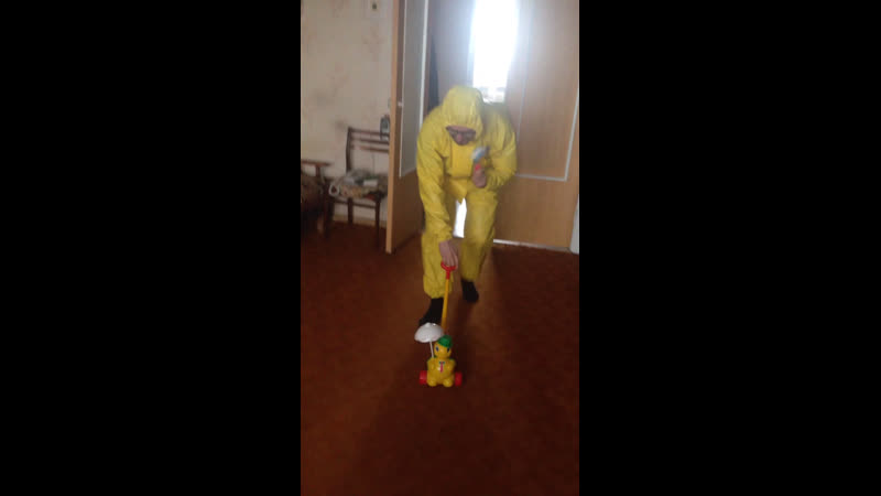 Усиленно готовится стать папой😂