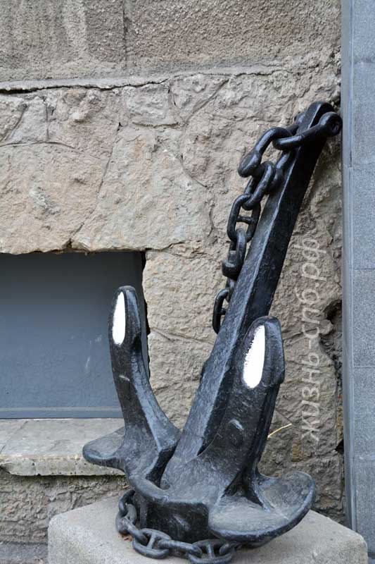 якоря на проспекте Кима 22