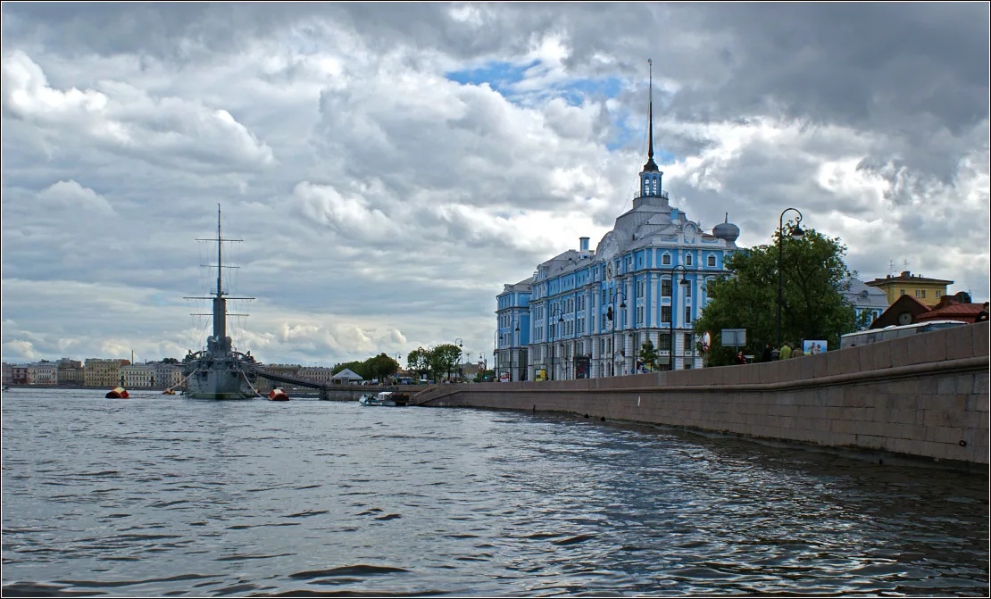 Петроградская набережная 44