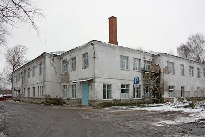 Чиновница посоветовала врачам полуразрушенной больницы помыт