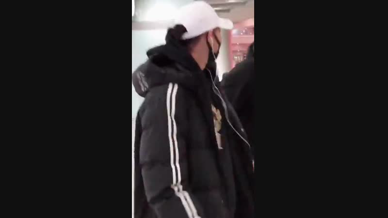 190104 ZTAO @ PEK Airport arrival