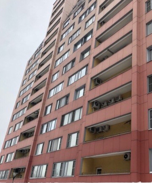 #002091 - 45000<br>Метро Нахимовский проспект 7 мин пешком<br>Большая однушка 52м23/12 этаж!<br>Огороженной территория , в стоимость включено машиноместо на подземном паркинге 15м2 есть все необходимое для комфортного проживания ! - фото Фото: #002091 - 45000<br>Метро Нахимовский проспект 7 мин пешком<br>Большая однушка 52м23/12 этаж!<br>Огороженной территория , в стоимость включено машиноместо на подземном паркинге 15м2 есть все необходимое для комфортного проживания !