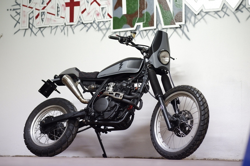 Padova Dirt Custom: скрэмблер Honda XL600 Civetta