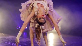 Nina - Solo Contortionist