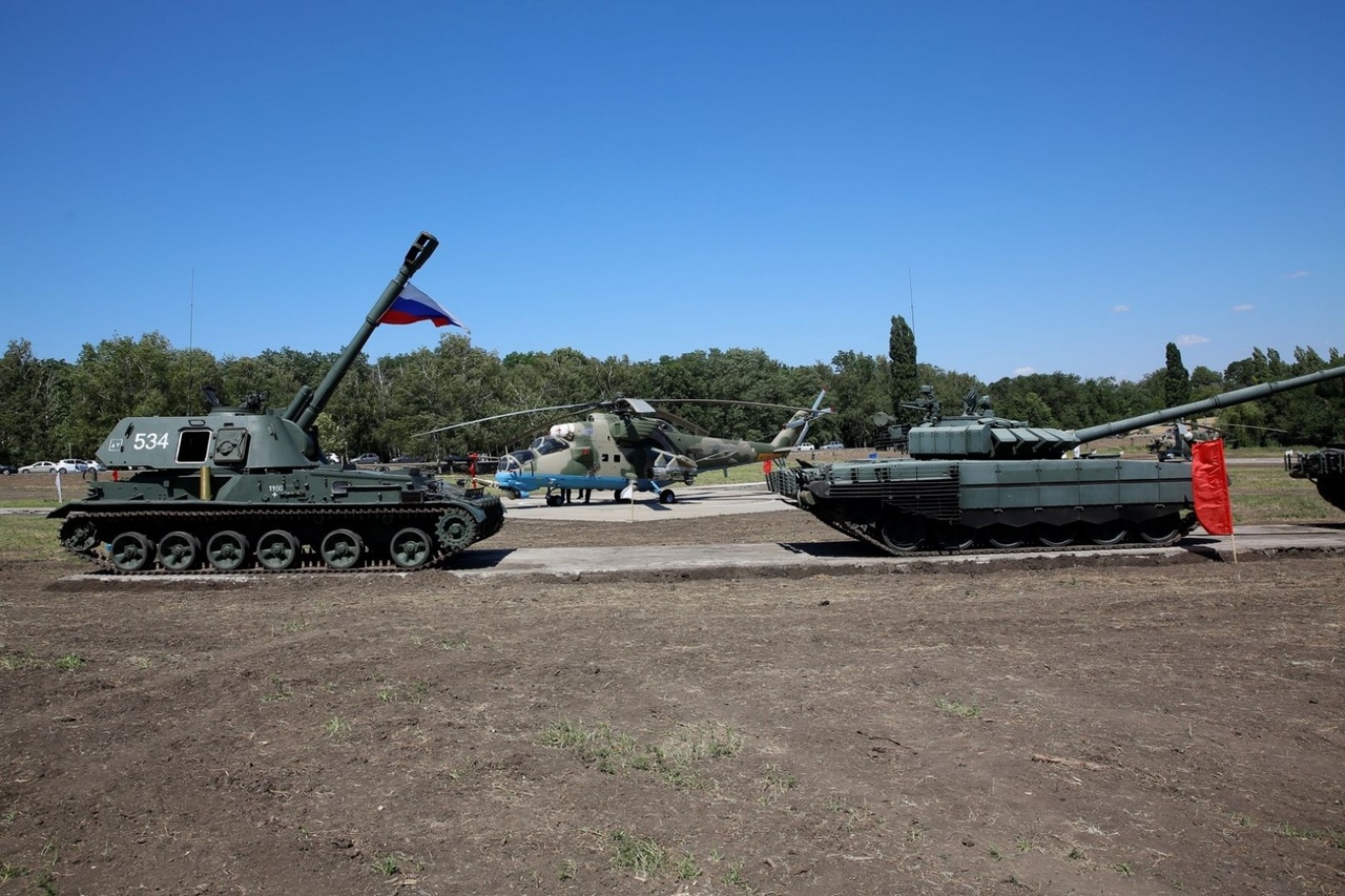 Танковый вальс, «Аллигатор» и «Тунгуска»: под Таганрогом откроется военно-технический форум «Армия-2019» Танковый вальс, «Аллигатор» и «Тунгуска»: под Таганрогом откроется военно-технический форум «Армия-2019»