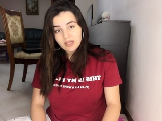 Ани Варданян ▪️ Ani Vardanyan on Instagram: “На днях у мужа был день рождения, 7 ночью меня посетила муза и я написала новую песню..❤️ Лишнего писа...