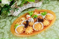 Тарталетки по-гавайски на 10 чел. - 5 шт., шарики мясные на 10 чел. - 5 шт., пальчики куриные на 10 чел. - 5 шт.