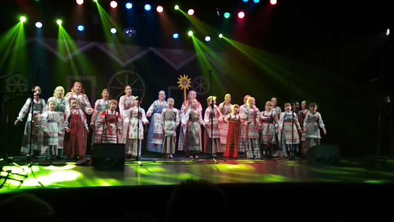 Вероника выступают в ДК
