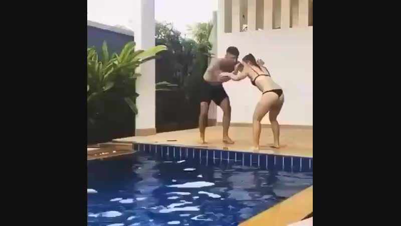 Плескаются🐳💧