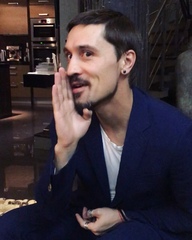 Dima Bilan on Instagram: “КАроче, сег #премьера #молния ⚡️ тречок танцевальный и этим все сказано)))