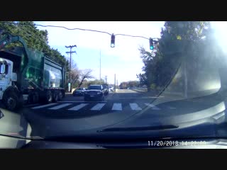 Одному повезло, второму не очень