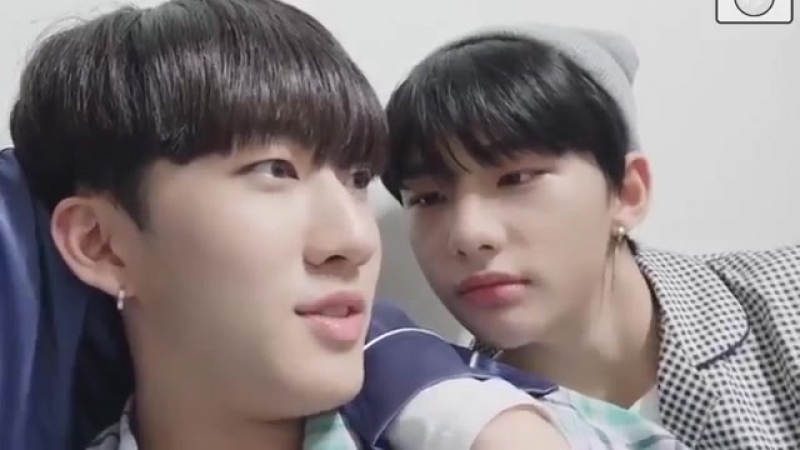 𝙩𝙝𝙚𝙧𝙚𝙨 𝙖 𝙬𝙤𝙧𝙡𝙙 𝙞𝙣 𝙮𝙤𝙪𝙧 𝙚𝙮𝙚𝙨