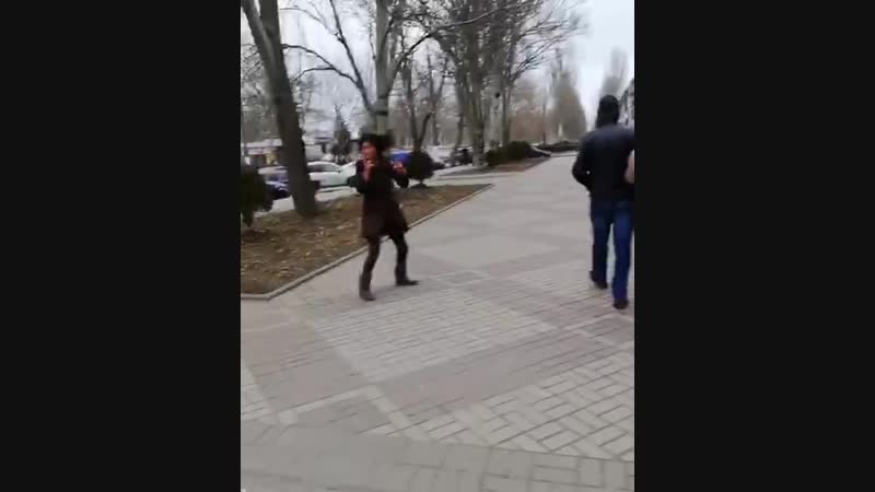 Танцуй, пока молодая девочка Рая 🎶💃🏻