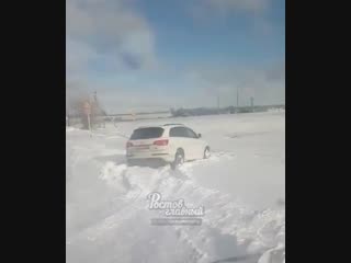 Ауди Q7 против Нивы