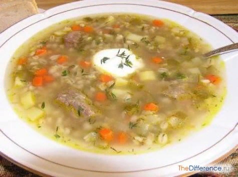 Разница между ухой и рыбным супом И уха, и обычный рыбный суп имеют свои преимущества. Причем в рецептах обоих блюд есть определенные тонкости. Рассмотрим подробней некоторые секреты