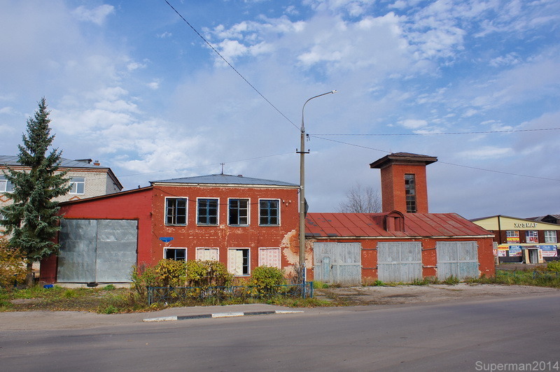 Заброшенная пожарная часть в городе Дрезна