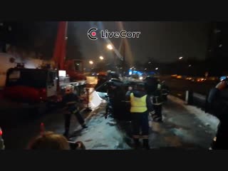 В Сокольниках Тойота упала в Яузу