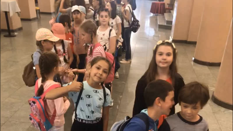 «Алиса в стране чудес»