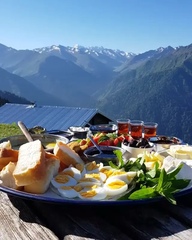 Travel Vacations Nature on Instagram: “Breakfast in @nature 😍👍🌈 Rize, Turkey. Video by 📽 @katya_karadeniz”