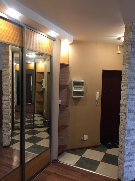 Сдаётся: 2х комн квартира в Камелот, жилой комплекс <br>Стоимость: 35 000 <br>Адрес: Комсомольский проспект, 32 к2 <br>Хамовники район <br>метро:Фрунзенская — 400 м <br>Дополнительно: <br>Квартира в хорошем состоянии, полностью укомплектована всей необходимой для проживания мебелью и техникой, в том числе кондиционер и стиральная машина, 3 зеркальных шкафа-купе, все, как на фото. Отдельная спальня и кухня-гостиная. <br>Удобное месторасположение дома, рядом остановки общественного транспорта, в 5-ти минутах ходьбы, магазины, кафе и пр. <br>Сдается на длительный срок порядочным платежеспособным людям. <br>Контактное лицо: 89251539079 <br>whаts аpp: 89507346393 <br>#Снятьквартирувмоскве#арендаквартирвмоскве#снимуквартиру#сдамквартиру#снимуквартирумосква#сдамквартирумосква#арендаквартир#москвааренда#снятьквартирувмоскве#квартиравмоскве#недвижимостьвмоскве#следуй#следуйзамной#подпишись#девушка#девушки#лайки#лайкивзаимно#селфи#привет#инстаграм#супер#инстаграманит#ремонтквартир#инстамода#мода#универ#университет#москва #арендамосква #снятьквартиру #хостел #квартиры #квартирывмоскве #лофтымоскв - фото Фото: Сдаётся: 2х комн квартира в Камелот, жилой комплекс <br>Стоимость: 35 000 <br>Адрес: Комсомольский проспект, 32 к2 <br>Хамовники район <br>метро:Фрунзенская — 400 м <br>Дополнительно: <br>Квартира в хорошем состоянии, полностью укомплектована всей необходимой для проживания мебелью и техникой, в том числе кондиционер и стиральная машина, 3 зеркальных шкафа-купе, все, как на фото. Отдельная спальня и кухня-гостиная. <br>Удобное месторасположение дома, рядом остановки общественного транспорта, в 5-ти минутах ходьбы, магазины, кафе и пр. <br>Сдается на длительный срок порядочным платежеспособным людям. <br>Контактное лицо: 89251539079 <br>whаts аpp: 89507346393 <br>#Снятьквартирувмоскве#арендаквартирвмоскве#снимуквартиру#сдамквартиру#снимуквартирумосква#сдамквартирумосква#арендаквартир#москвааренда#снятьквартирувмоскве#квартиравмоскве#недвижимостьвмоскве#следуй#следуйзамной#подпишись#девушка#девушки#лайки#лайкивзаимно#селфи#привет#инстаграм#супер#инстаграманит#ремонтквартир#инстамода#мода#универ#университет#москва #арендамосква #снятьквартиру #хостел #квартиры #квартирывмоскве #лофтымоскв