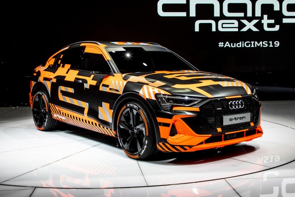 Паркетник Audi e-tron Sportbac дебютировал в камуфляже Фото: компания AudiКонцептуальный электрический кроссовер Audi Q4 e-tron оказался не единственной премьерой марки в Женеве. На подиум также