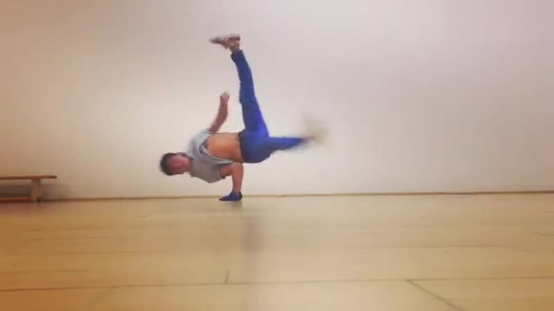 ChairSpin by bboy Deboshir