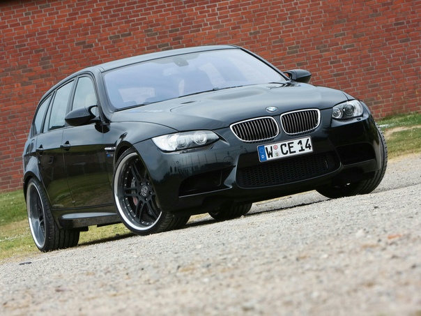 Очень редкие : 2009 Manhart Racing BMW M3 Touring Класс: entry-level luxury car / compact executive car Тип кузова: 5-door estate Двигатель: V10 5.0 L Мощность: 550 л.с. КПП: РКПП-7 Привод: