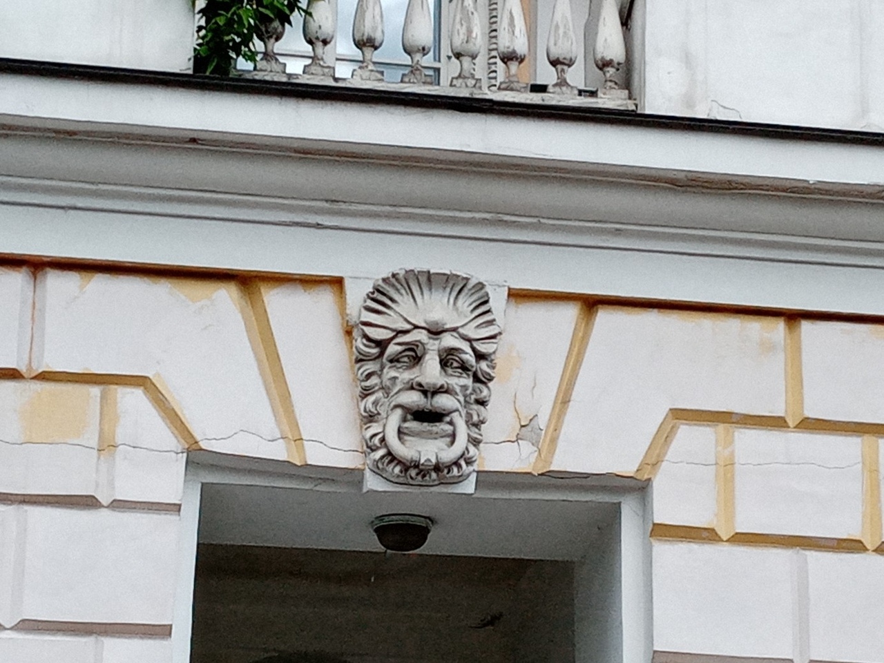 slnMtOIqf-U.jpg