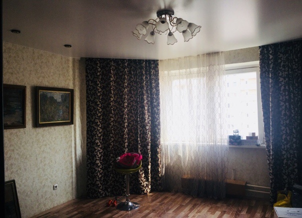 Собственник! Рядом метро Выхино.<br>Сдам 3-х комнатную квартиру по адресу улица Рождественская дом 21 к 1 с отличным ремонтом с минимальном количеством мебели. В новом панельном доме. На 10 этаже.Общая площадь 76 кв. Из техники плита, холодильник, стиральная машина. Два туалета. Большая гидромассажная ванна.<br>Натяжные потолки. Большой встроенный шкаф. Большой балкон со стеллажами. Сдается строго славянам, на очень длительный срок от года и более. Рассмотрю семью с детьми, желательно от 3 лет,так как одна комната оборудована под детскую. Комната 17 кв. м в ней есть двухъярусная кровать, спортивный комплекс (турник, канаты) комоды, тумбы, компьютерный стол. Вторая комната 9,5 кв. в ней двухспальная кровать,тумба. Третья гостинная 18 кв пустая без мебели. Строго без животных. Ищу ответственных и платежеспособных жильцов. До метро Выхино 15 мин на автобусе. Жулебино, лермонтовский проспект 10 мин на машине.<br>В ноябре планируется открытие метро Некрасовка в 5 минутах ходьбы от дома. <br>Оплата сразу за первый и последний месяц. Можно разбить.<br>Писать в личку)<br>40 + счетчики - фото Фото: Собственник! Рядом метро Выхино.<br>Сдам 3-х комнатную квартиру по адресу улица Рождественская дом 21 к 1 с отличным ремонтом с минимальном количеством мебели. В новом панельном доме. На 10 этаже.Общая площадь 76 кв. Из техники плита, холодильник, стиральная машина. Два туалета. Большая гидромассажная ванна.<br>Натяжные потолки. Большой встроенный шкаф. Большой балкон со стеллажами. Сдается строго славянам, на очень длительный срок от года и более. Рассмотрю семью с детьми, желательно от 3 лет,так как одна комната оборудована под детскую. Комната 17 кв. м в ней есть двухъярусная кровать, спортивный комплекс (турник, канаты) комоды, тумбы, компьютерный стол. Вторая комната 9,5 кв. в ней двухспальная кровать,тумба. Третья гостинная 18 кв пустая без мебели. Строго без животных. Ищу ответственных и платежеспособных жильцов. До метро Выхино 15 мин на автобусе. Жулебино, лермонтовский проспект 10 мин на машине.<br>В ноябре планируется открытие метро Некрасовка в 5 минутах ходьбы от дома. <br>Оплата сразу за первый и последний месяц. Можно разбить.<br>Писать в личку)<br>40 + счетчики