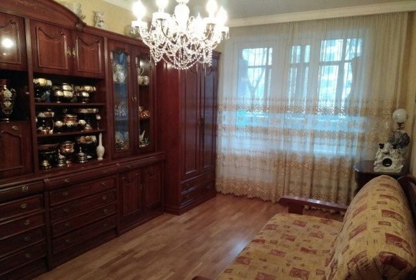 Цена: 27 000р залога нет <br>Для связи: +7 (925) 045-05-18 <br>Нахимовский проспект! ул Сивашская 4к3 Дом расположен в шаговой доступности от метро Нахимовский проспект. Рядом Москворецкий рынок , магазины. Квартира тёплая уютна, отличный ремонт. Чистый подъезд. Двор огорожен шлагбаумом. Желательно без животных и детей. Посредников и агентов просьба не беспокоить. - фото Фото: Цена: 27 000р залога нет <br>Для связи: +7 (925) 045-05-18 <br>Нахимовский проспект! ул Сивашская 4к3 Дом расположен в шаговой доступности от метро Нахимовский проспект. Рядом Москворецкий рынок , магазины. Квартира тёплая уютна, отличный ремонт. Чистый подъезд. Двор огорожен шлагбаумом. Желательно без животных и детей. Посредников и агентов просьба не беспокоить.