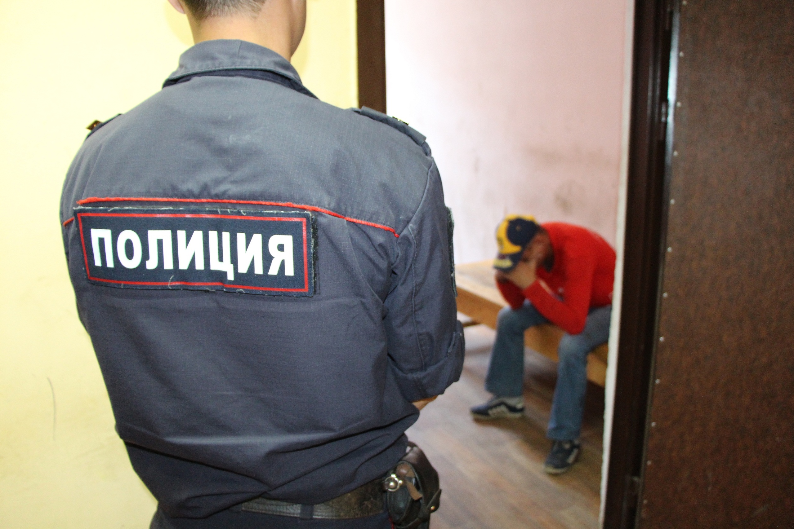 В КЧР полицейскими задержаны за мошенничество мужчина из Кардоникской с подельником