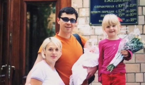 Тело Сергея Бодрова-младшего не найдено до сих пор – оно погребено где-то в Кармадонском ущелье под стометровой толщей породы, захваченной сошедшим с гор в сентябре 2002 года ледником Колка. За три недели до смерти у актера и режиссера родился сын. Утром 20 сентября жена Сергея, Светлана Бодрова, в последний раз поговорила с ним по телефону. Последними словами, которые сказал ей муж, была фраза «Береги детей». 